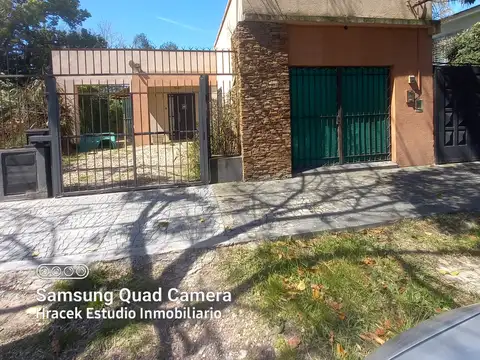 Hermosa casa de estilo en PH, Castelar Norte