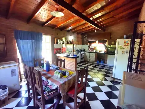 Casa en Venta con 3 cocheras