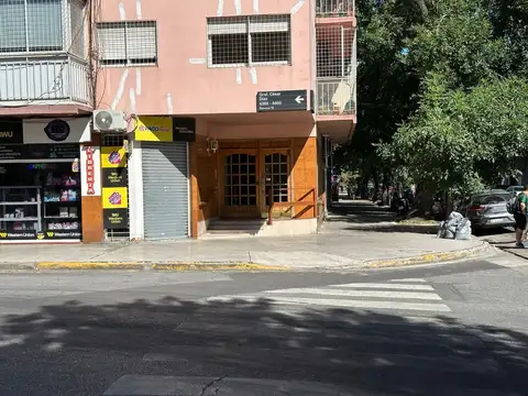 Monte Castro 3 Amb frente 2 balcones súper luminoso! Excelente vista !