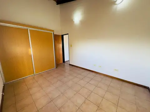 Departamento en planta alta en Alquiler ingreso inmediato