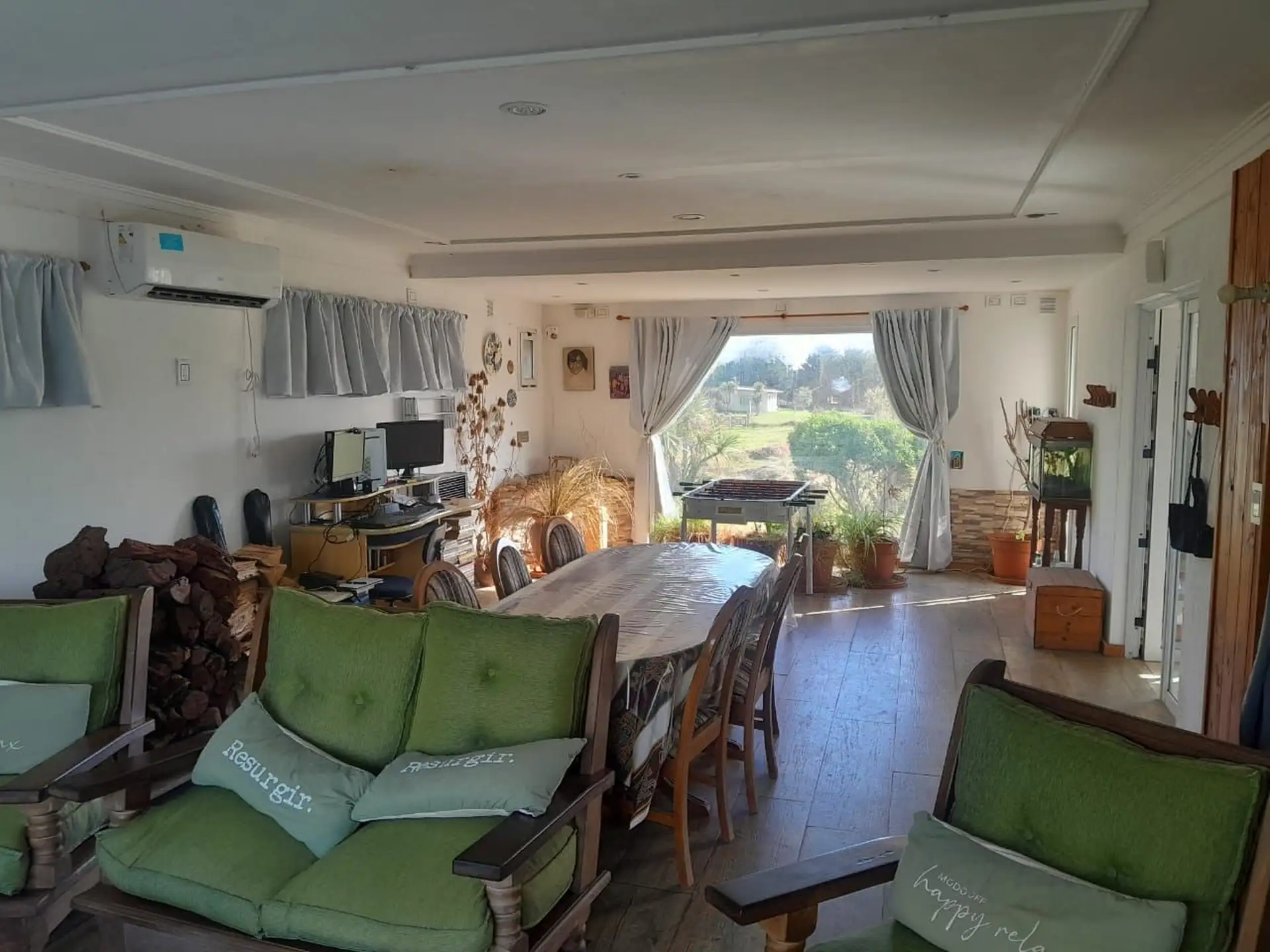 VENTA CASA DE 4 AMBIENTES DE POCOS AÑOS EN Mar de Cobo