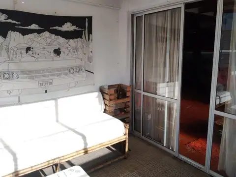 Depto Tipo Casa 5 ambientes con 2 baños
