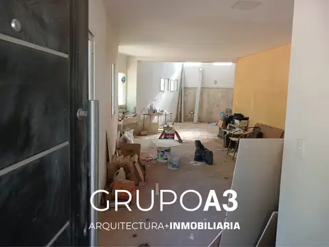 Casa 7 ambientes con 2 baños