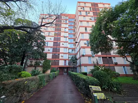 IMPECABLE 3 AMBIENTES en ALQUILER en el BARRIO CATALINAS