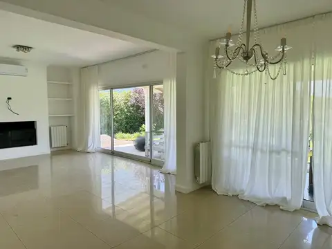 Barrio Los Castores 400