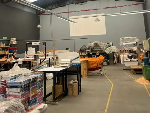 Galpon en Venta 11,74  mts Frente