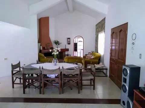 Casa en Venta en Zona Centro, USD 400.000