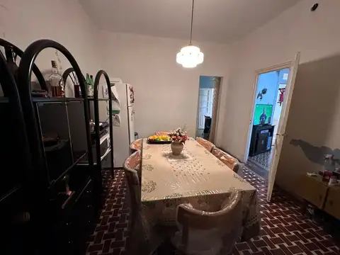 VENTA CASA LA EMILIA 2 HAB COCHERA SAN NICOLAS