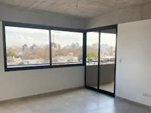 Perdriel 2800, Piso 5°
