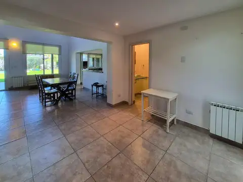 CASA TRES DORMITORIOS EN MIRAFLORES