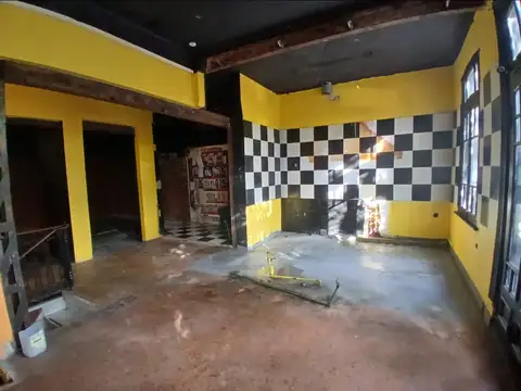 Del Valle Iberlucea 2600, Piso 1