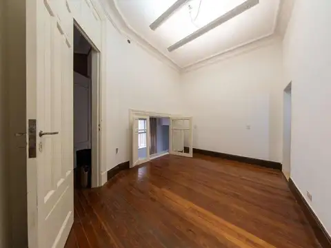 Oficina en Venta 115 años