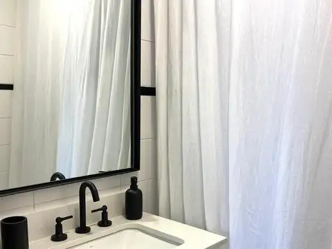 Departamento en Alquiler con 1 cocheras