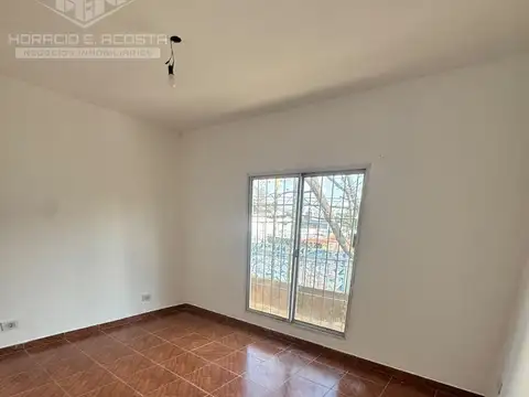 Depto Tipo Casa 3 ambientes con 1 baño