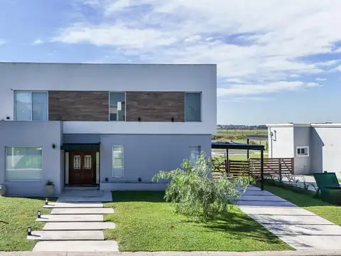 Casa en venta San Sebastián