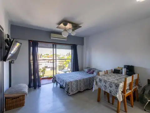 VENTA MONOAMBIENTE CON BALCON EN VELEZ SARFIELD