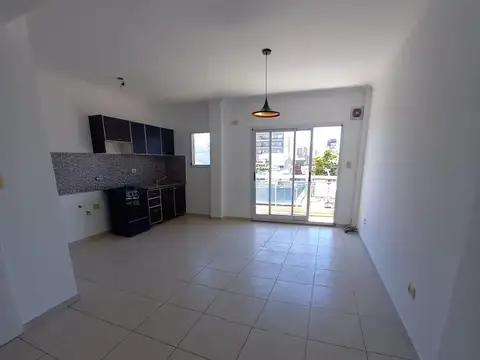 Alquiler de departamento 3 ambientes al frente en Wilde