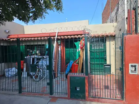 Depto Tipo Casa en Alquiler en Parque San Martin, $ 490.000