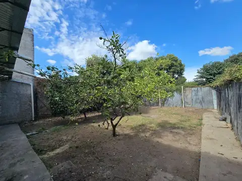 Depto Tipo Casa en Alquiler de 2 dormitorios