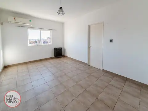Departamento en Alquiler en Chacarita, $ 680.000