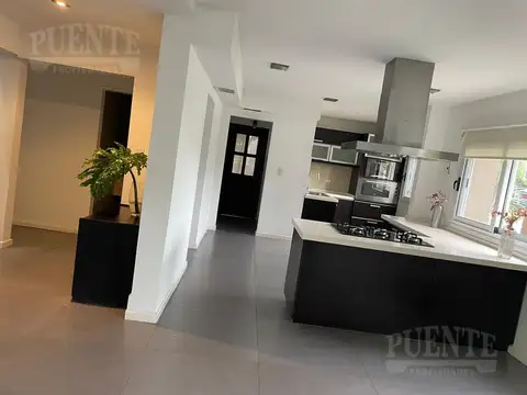 Campos de Echeverria venta con Renta