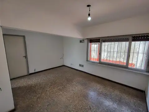 2 amb último piso | 40 m² | Apto profesional | Morón centro