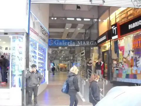 LOCALES EN VENTA EN LA TRADICIONAL  GALERIA  MARGA  AV. CABILDO 2350  DESDE   U$S 14900