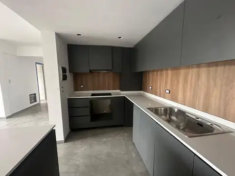 DEPARTAMENTE DE 3 AMBIENTES EN MATADEROS A ESTRENAR AL FRENTE LUMINOSO