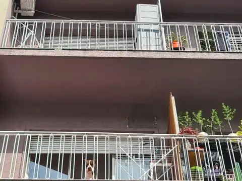 Francisco Gonzales 2000, Piso 5°