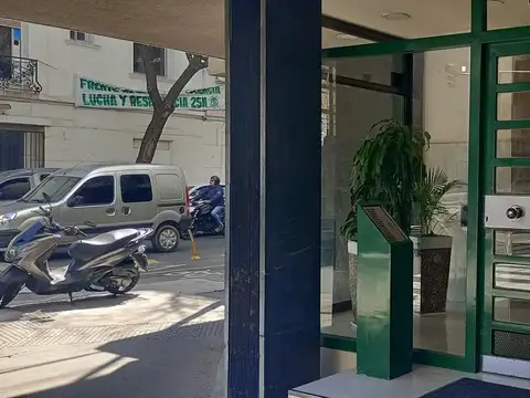 Tres ambientes en zona de Facultades