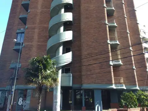 Intendente Grant 100, Piso 7