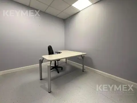 Oficina en Alquiler con 1 cochera
