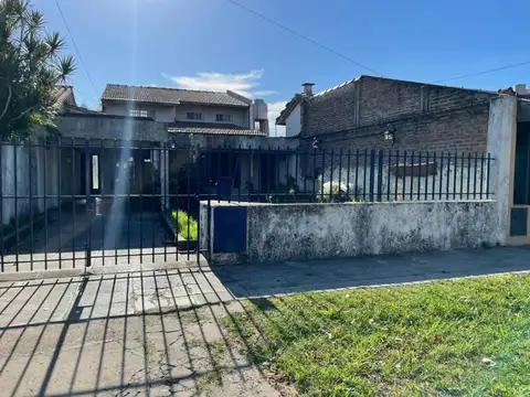 CASA SOBRE LOTE DE 10 X 40 IDEAL INVERSOR