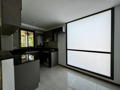 BV OROÑO esq. 27 de FEBRERO' 04 B