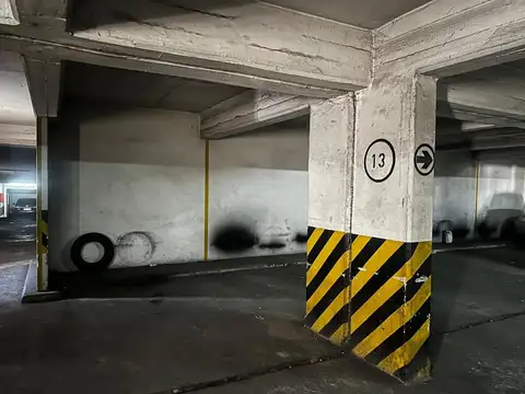 General Simón Bolívar 300