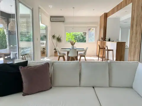 Casa en Alquiler Temporal al Este