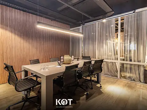 Excelente oficina comercial de 268 metros con 2 cocheras en Villa Crespo. EN VENTA!