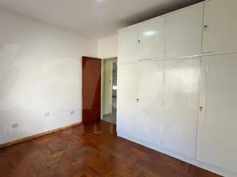 Casa en Alquiler en Lomas de Zamora, $ 900.000