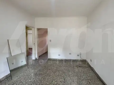 Casa - Alquiler - Argentina, Lomas de Zamora - Garona 1276