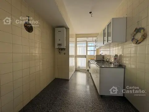 Depto. 3 Amb. con Vista Abierta Sobre Av. Maipú