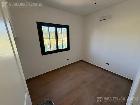 Casa 6 ambientes con 3 baños