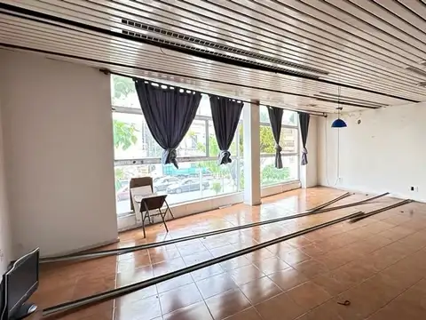 Oficina en Alquiler en Avellaneda, USD 1.000