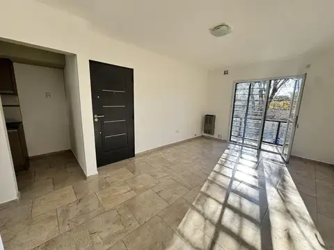 Departamento en Tandil apto crédito, ideal para renta, impecable