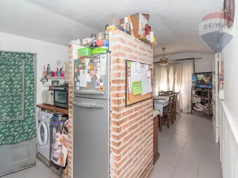 CASA 3 DORMITORIOS VENTA LA PLATA CON PATIO