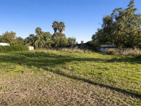 VENTA TERRENO ESCRITURADO EN FUNES PARADA 18 ORIENTACIÓN OESTE