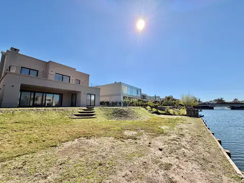 Casa  en Alquiler en Laguna Grande, Villanueva, Tigre