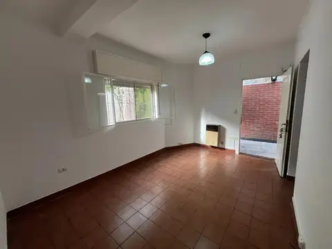 Depto Tipo Casa en Venta al Este