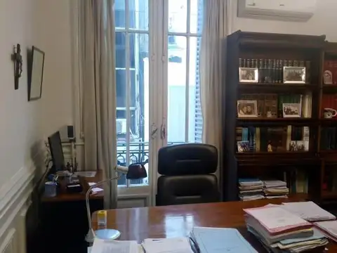 Oficina en Venta al Este