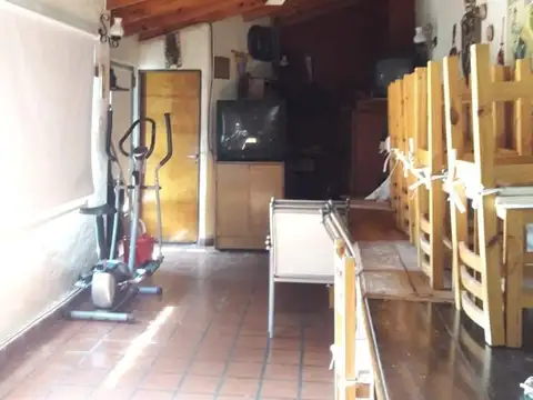 Luis Agote 900