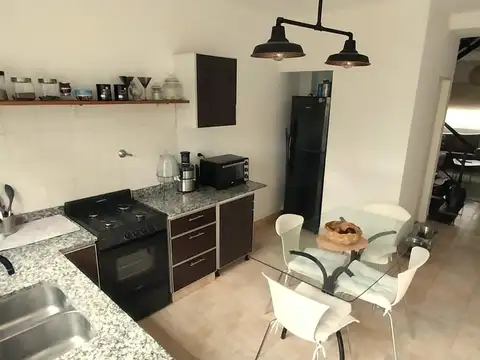 Depto Tipo Casa en Alquiler con 1 cocheras